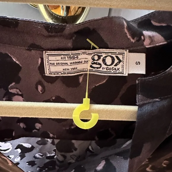 Go silk blouse size small never worn size small - Picture 3 of 5